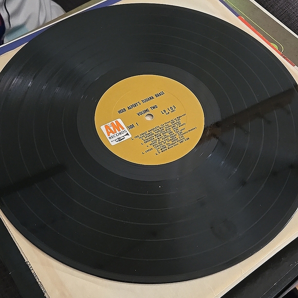 Herb Alpert & Tijuan - Herb Alpert's Tijuana Brass Volume 2 ORIGINAL LP - Picture 4 of 5